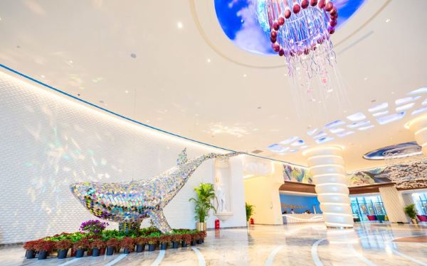 遛娃春游囤货,含2日无限次入园门票!上海海昌海洋公园度假酒店 高级房/家庭房1晚套餐(含早餐+2日无限次入园门票等)