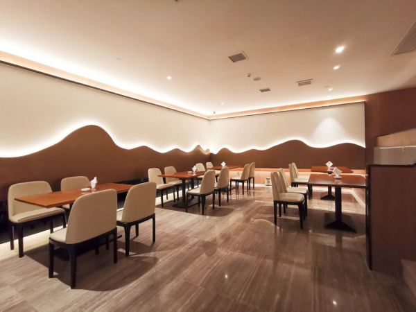 地铁直达,全程不加价!雅美酒店(长沙友谊路地铁站店) 豪华双床房2晚套餐(含双早、可拆分)