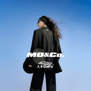 MO&Co.x大孚飞跃合作系列2023春季新品垫肩廓形西装MBC1BLA013