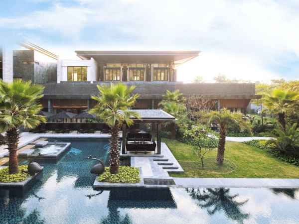 广州出发1小时,瞬移到小东南亚泡汤!广州花都木莲庄酒店 多房型1-2晚套餐+含早+木莲清泉等丰富权益
