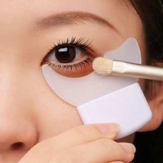 画眼线睫毛辅助神器刷下月牙挡板多功能新手化眼妆卧蚕涂眼影工具