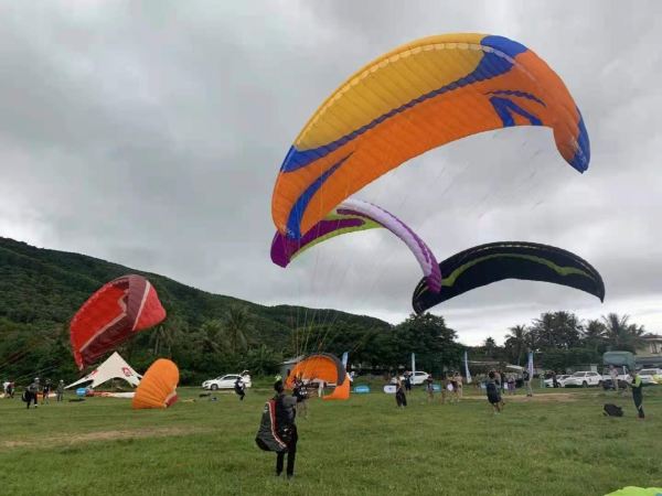 性价比很高!周末端午不加价!香水湾荣逸温情酒店 山景双床房1晚(含双早+双人旅拍+单人呀诺达门票)