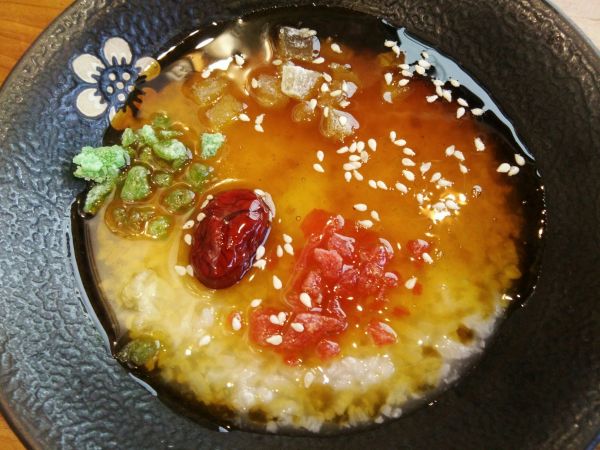 吃鳝鱼米线、酱油鸡!周末不加价!云南玉溪铂尔曼酒店 高级房1-2晚(含双早+迷你吧+亲子活动等)