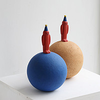 昊美术馆 mini版红色 孤独星球雕塑 刘超限量签名陶瓷摆件