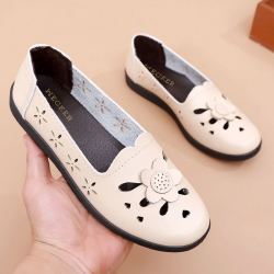 laoyeche 老爷车 春季单品舒适女鞋软底镂空一脚蹬女士单鞋