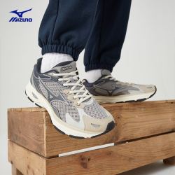 Mizuno 美津浓 RACER S 中性款运动跑鞋