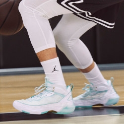 air jordan jordan官方耐克乔丹aj37郭艾伦男子篮球鞋缓震反光dv0921