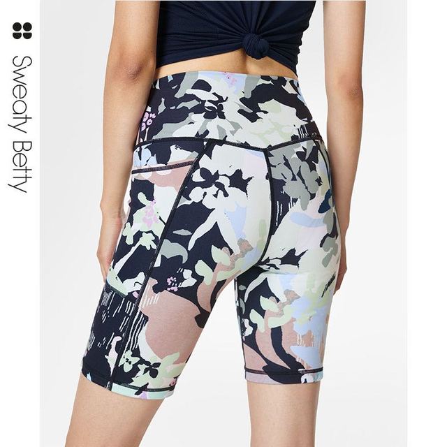 Sweaty Betty Super Sculpt 8英寸瑜伽印花高腰短裤无衬垫SB5734B