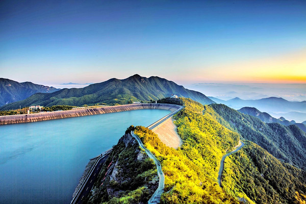 住山顶之上，看江南天池！安吉漫居山趣·安吉江南天池山顶民宿 云端·山趣双床房1晚+双早