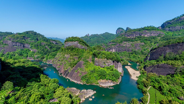 正对大王峰！暑假周中不加价！武夷山悦华酒店 2晚连住（含2大2小早+家宴套餐+下午茶+印象大红袍体验等）