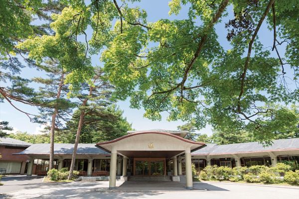 四季都有可玩性!轻井泽东王子酒店 森林双床房1晚+双早+2000日元酒店代金券
