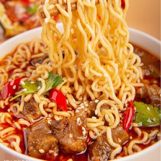 康师傅方便面整箱装批发泡面混搭袋装红烧牛肉面劲爽香辣酸辣藤椒