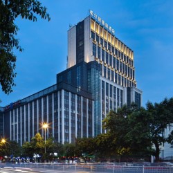 二胎友好套餐,暑假只加50元!福州仓山希尔顿惠庭酒店 舒适/灵动房1晚套餐(含2大2小双早+闽江夜游船等)