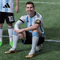 adidas阿迪达斯官方男子新款世界杯阿根廷足球运动袜子HB9207