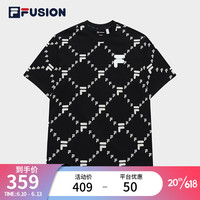 FILA 斐乐 FUSION潮牌情侣短袖T恤夏季宽松休闲老花满印花圆领男女装上衣 深-BK 160/84A/XS