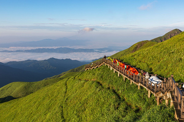 夏季温度不到23℃!避暑好去处!江西萍乡武功山温泉君澜度假酒店 副楼公寓双床房1晚(双早+仙凤三宝门票+温泉+水上乐园)
