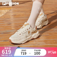 FILA 斐乐 FUSION潮牌FLASH女鞋跑步鞋2023夏季新款复古潮鞋运动鞋 微白/麦麸棕-WB 38.5