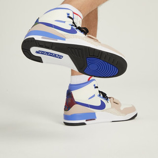 耐克nike男子时尚运动篮球场百搭轻便减震篮球鞋 FD4332-141 40