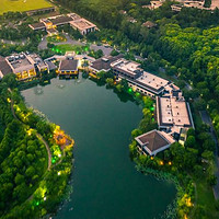 上海市区出发1小时，去崇明过暑假！上海怡沁园度假村 湿地景观大/双床房1晚含双早套餐