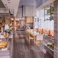 低至168/人，端午去实现小龙虾自由！上海14家酒店小龙虾自助餐