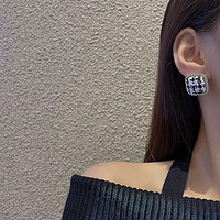 TekapoJade 蒂卡世琦（TekapoJade）2023年新款复古绒布格纹耳环方形耳钉 E4610黑色