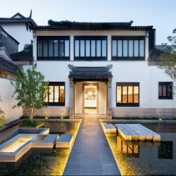 位于观前街/牌坊街，逛吃方便！苏州敬文里/潮州古城有熊酒店 1晚含早通兑