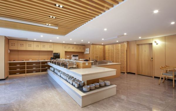 近青城山入口!周末仅微加价!成都来住星辰酒店(青城山店) 旅居双床房1晚+双早+青城山高铁站免费接送