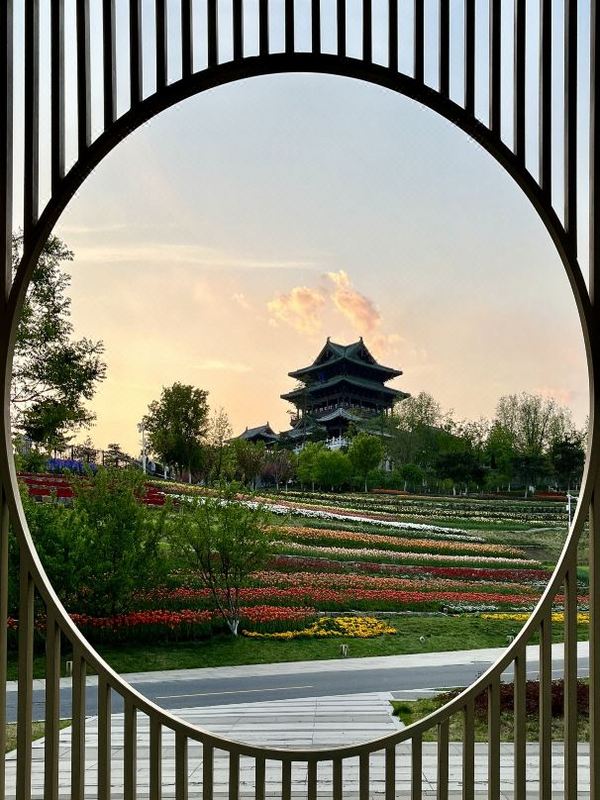 京郊小江南!含夜游长城+花灯艺术节!北京世园璞燊酒店 璞燊苑大床房1晚套餐(含双早+八达岭夜游长城门票等)