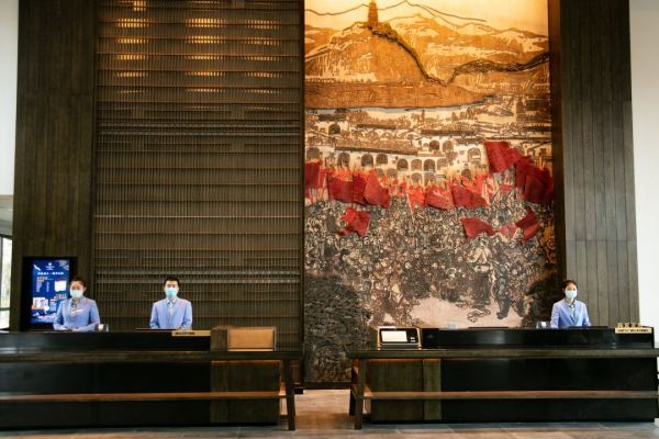 高铁2小时到西安,含价值400元演出票!延安万达锦华酒店 湖景客房1-3晚套餐