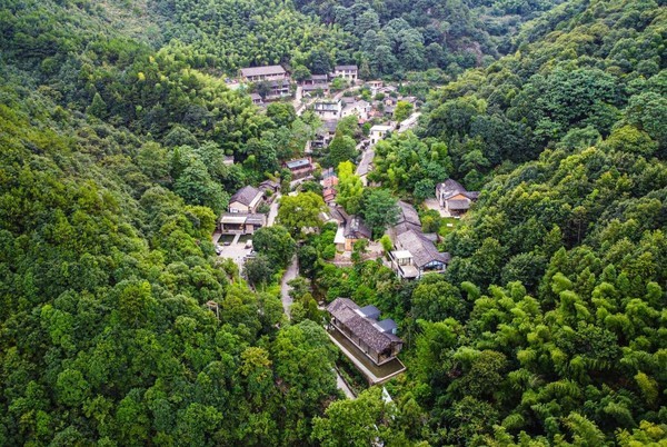 住进“仙气”十足的800年古村！诗莉莉·金华北山三十六院溪1晚涧精致房双早含下午茶+艺文活动+晨间徒步等