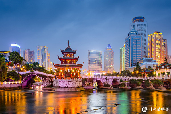 纯玩团:爽爽贵州凉一夏!含多个热门景点,吃长桌宴!贵州纯玩旅游5天4晚(含4晚住宿+4正4早+全程用车等)