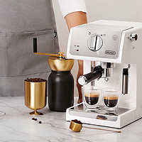 Delonghi/德龙 ECP33.21.W意式半自动咖啡机家用泵压式拉花打奶泡