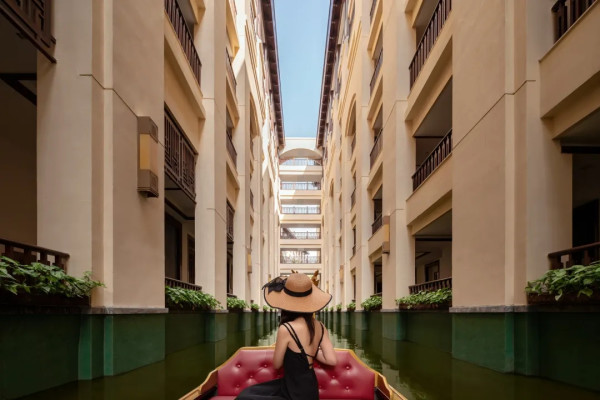 3位数住海棠湾一线,寒假不加价,还有金尊礼遇!三亚海棠湾开维费尔蒙酒店 费尔蒙园景房2晚套餐(含2大2小早餐+正餐+行政礼遇等)