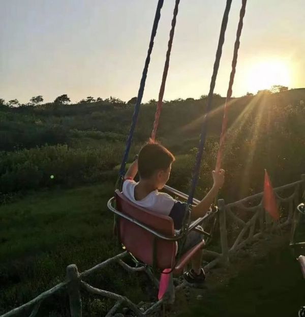 含石林花海双人票,可玩多个项目可夜游!浙江嵊州中翔温泉度假酒店 高级房1晚(双早+免费停车)
