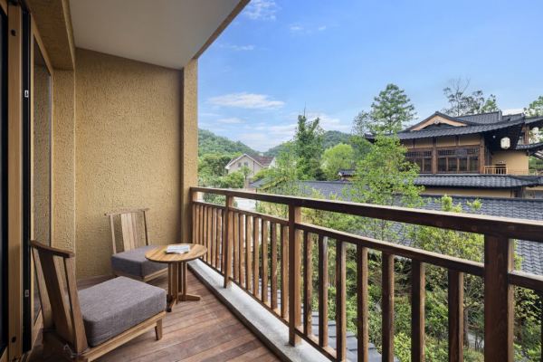 私汤入户,街子古镇旁!青城山芷筑·饮马川温泉度假酒店 园景大床房(私汤)1晚+双早