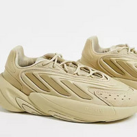 限尺碼:adidas ORIGINALS Ozelia 三重米色運動鞋 - UK3.5