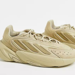 adidas ORIGINALS Ozelia 三重米色运动鞋 - UK3.5