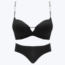 Glambody MAGIC NATURAL LINE 682305 无钢圈聚拢字母文胸套装