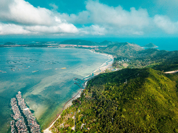 4-5月周末不加价！70平海景房推窗就是海！海南蓝湾绿城威斯汀度假酒店 豪华海景双床房1晚（含双早+minibar+100元餐饮代金券+穿梭巴士+旅拍等）