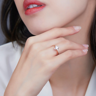 周百福 钻戒 白18K金钻石戒指女款/铂金求婚结婚戒指支持GIA裸钻定制/宠爱 1克拉FG色SI 18K玫瑰金