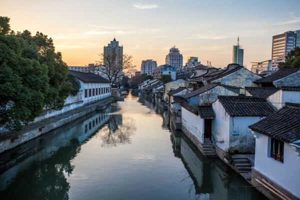 再降价:绍兴顶级酒店,还有周末不加价!绍兴兰亭璞燊酒店(原兰亭安麓)60㎡宛委阁套房2晚+早餐+国风体验+旅拍等