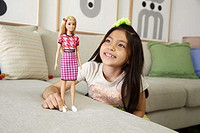 Barbie 芭比 时尚达人娃娃，适合 3 至 8 岁儿童的玩具