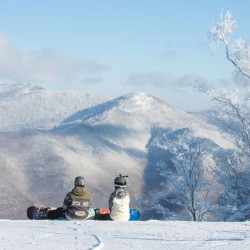 雪季早鸟，锁定全年最低价！北大湖星空营酒店 星空亲子房 1-2晚（含双早+2大1小日场雪票+温泉权益）