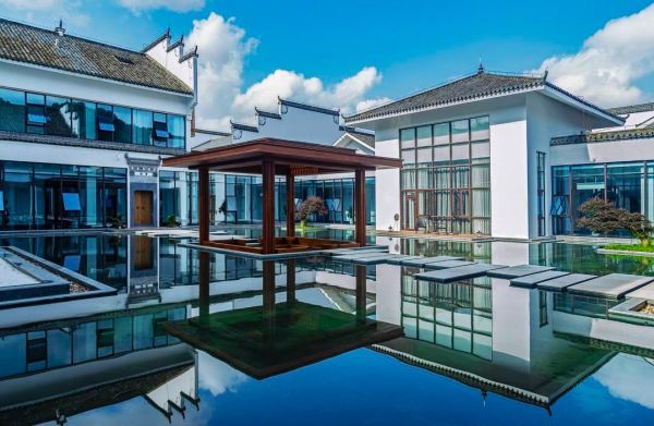 9月限时不加价!住进最美乡村!婺源阅徽堂 庭院单间2晚连住套餐(含双早+汉服体验+集雅居茶室等)