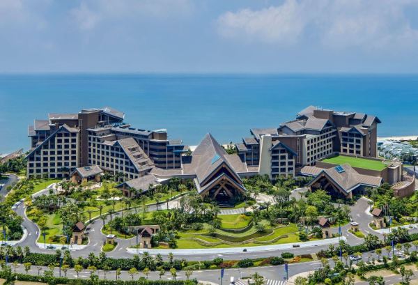 美食海景都是top级的小众目的地!广东汕尾保利雅途·星海度假酒店46㎡亲子房2晚可半拆分+室内外儿童乐园 可选含早/正餐套餐