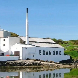 波摩（Bowmore）苏格兰原瓶洋酒 单一麦芽威士忌 波摩阿斯顿马丁21年联名限量款