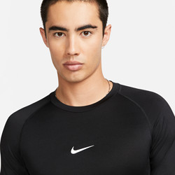 NIKE 耐克 PRO DRI-FIT男子速干紧身短袖训练上衣秋FB7933 L