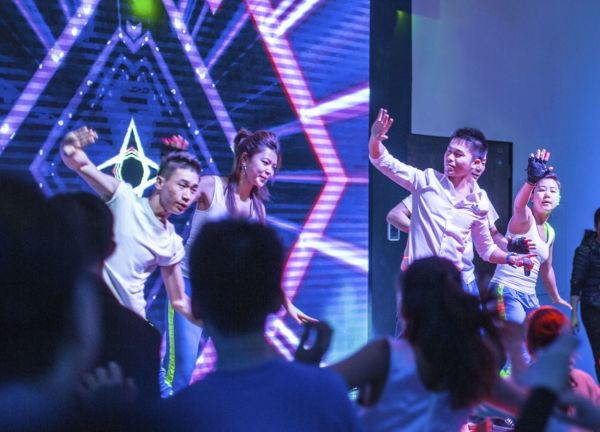 教你滑雪还帮你带娃,再不入手就晚了!Club Med飞猪超级品牌日来了