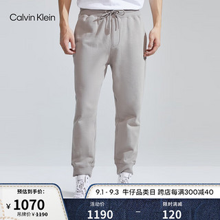 Calvin Klein  Jeans23早秋男士简约刺绣字母抽绳束脚抓绒针织卫裤J324317 A03-灰棕色 S