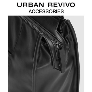 URBAN REVIVO预售2023夏季男士潮牌机能风大容量斜挎包UAMB32093 黑色